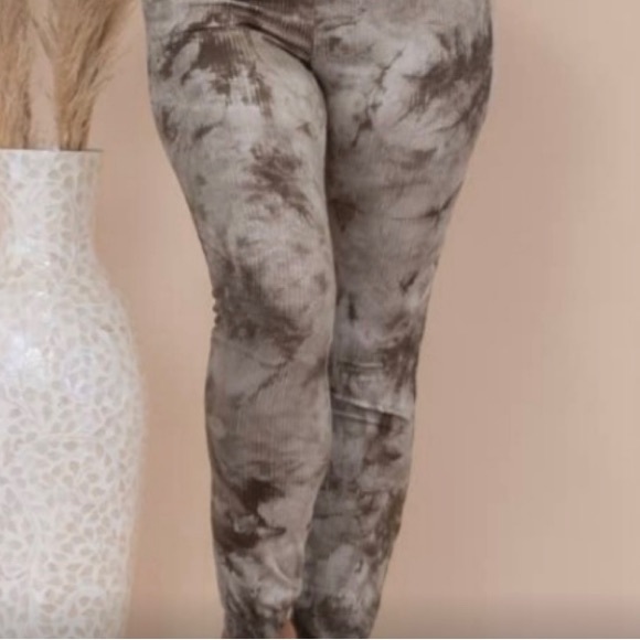 NEW Off the shoulder jumpsuit Sz Small - Picture 3 of 3